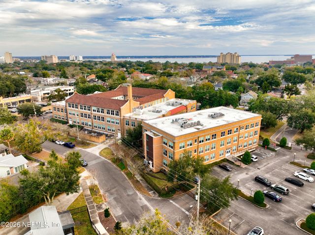 2525 COLLEGE Street 1113, Jacksonville, FL 32204