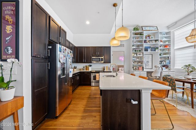 2525 COLLEGE Street 1113, Jacksonville, FL 32204