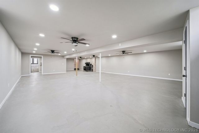 19805 S Lake Drive, Claremore, OK 74017