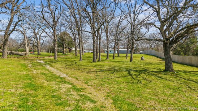 19805 S Lake Drive, Claremore, OK 74017