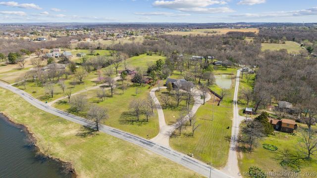 19805 S Lake Drive, Claremore, OK 74017