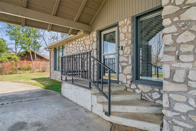 19805 S Lake Drive, Claremore, OK 74017
