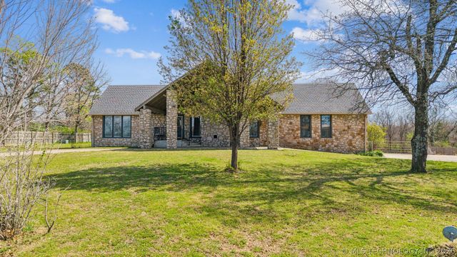 19805 S Lake Drive, Claremore, OK 74017