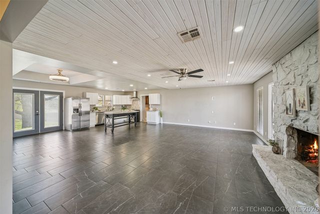 19805 S Lake Drive, Claremore, OK 74017