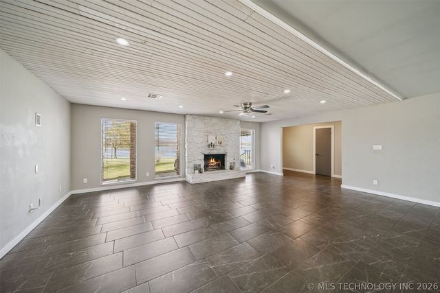 19805 S Lake Drive, Claremore, OK 74017