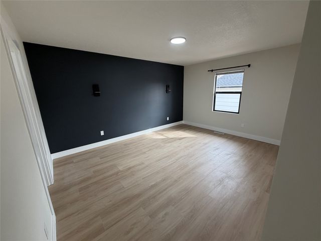 30 Elm Street, Carlisle, IA 50047
