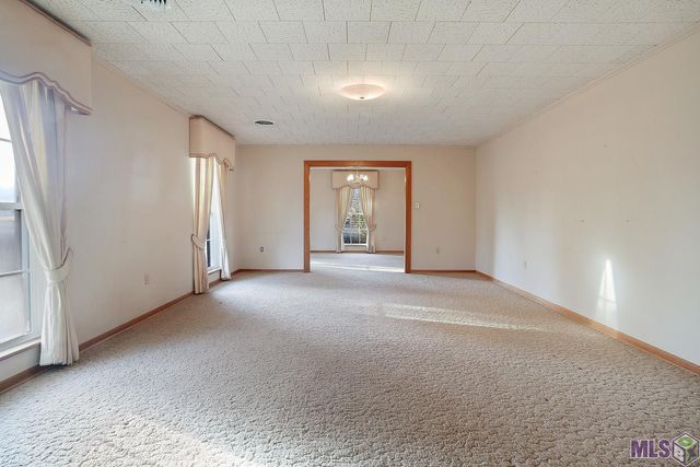 7520 Us Hwy 61, St Francisville, LA 70775