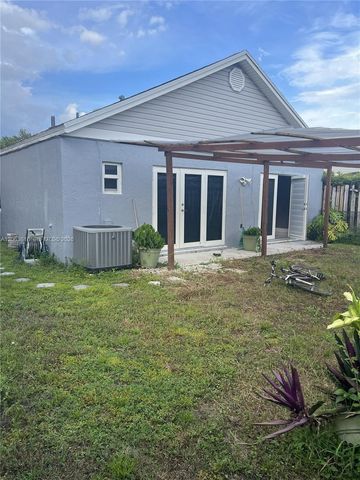 289 SW 159th Ln, Sunrise, FL 33326