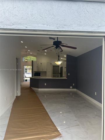 289 SW 159th Ln, Sunrise, FL 33326