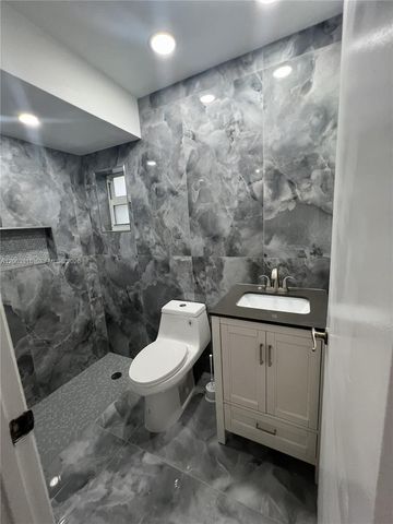 289 SW 159th Ln, Sunrise, FL 33326