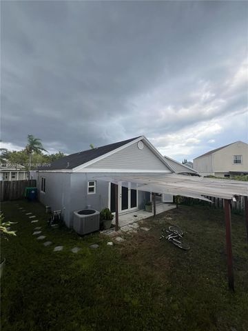 289 SW 159th Ln, Sunrise, FL 33326