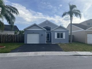 289 SW 159th Ln, Sunrise, FL 33326