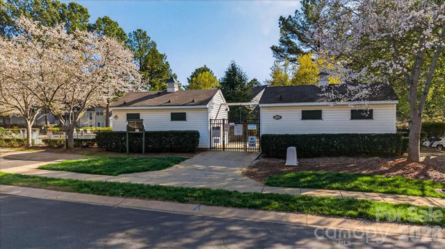 4492 Antelope Lane, Charlotte, NC 28269