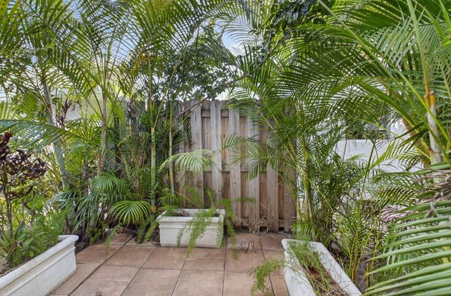 11586 Briarwood Circle 1, Boynton Beach, FL 33437