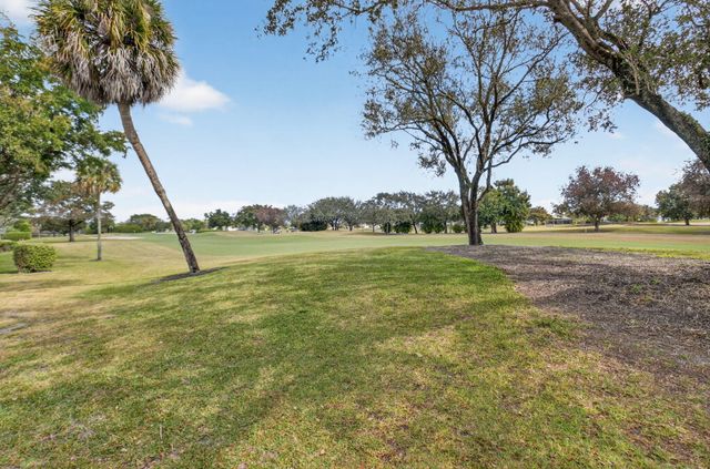 11586 Briarwood Circle 1, Boynton Beach, FL 33437