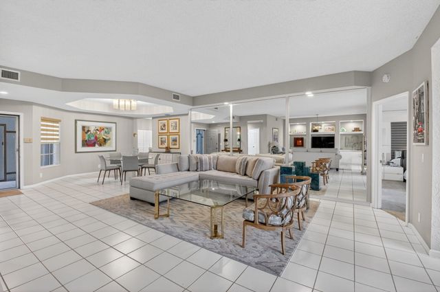 11586 Briarwood Circle 1, Boynton Beach, FL 33437