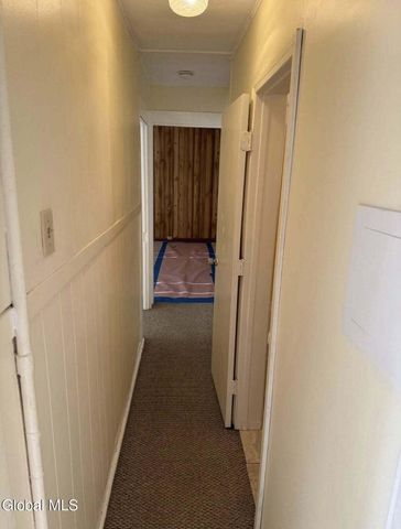 670 5th Avenue, Troy, NY 12182