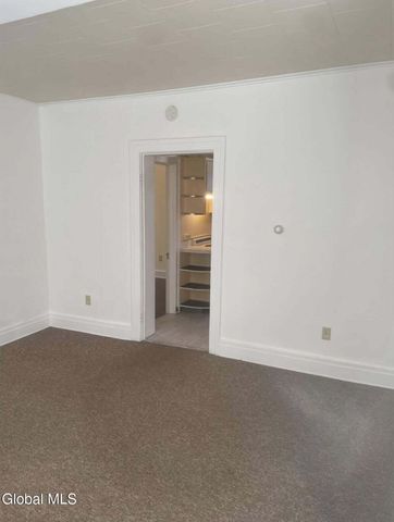 670 5th Avenue, Troy, NY 12182