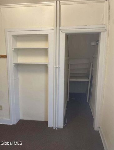 670 5th Avenue, Troy, NY 12182