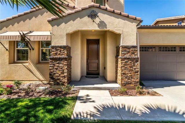 28629 Farrier, Valencia, CA 91354