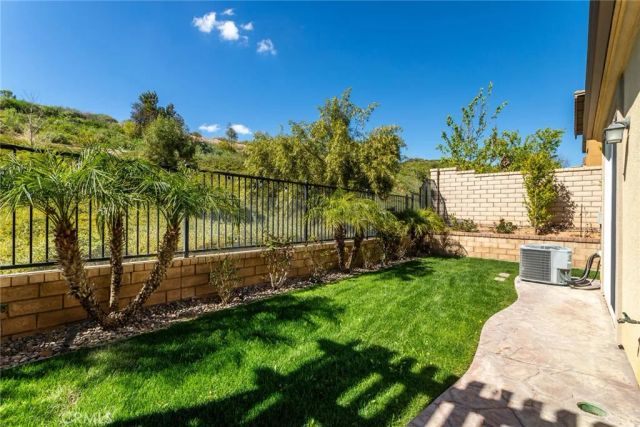 28629 Farrier, Valencia, CA 91354