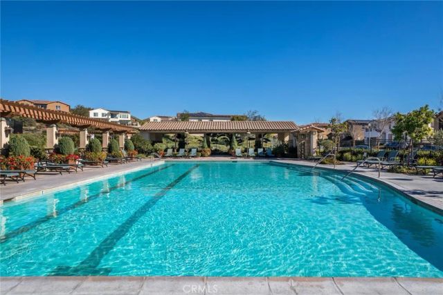 28629 Farrier, Valencia, CA 91354