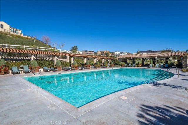 28629 Farrier, Valencia, CA 91354