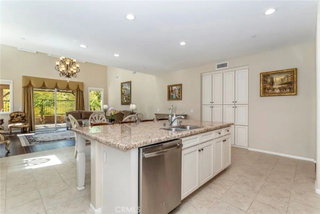 28629 Farrier, Valencia, CA 91354