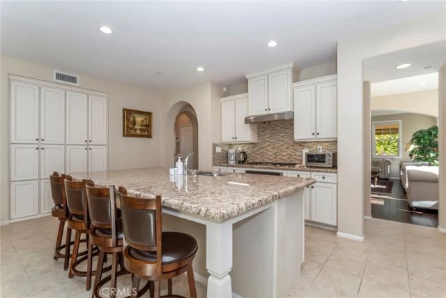 28629 Farrier, Valencia, CA 91354