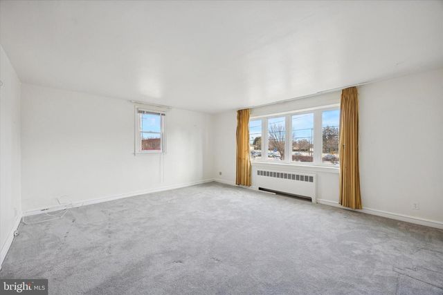 1211 E JOHNSON ST, Philadelphia, PA 19138