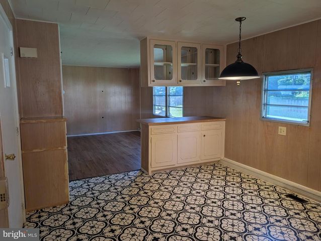 300 SAND BANK ROAD, Mount Holly Springs, PA 17065