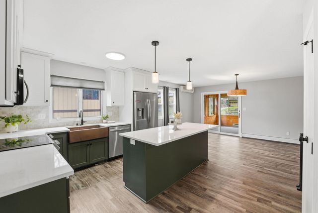 1611 10th Avenue SE, Saint Cloud, MN 56304