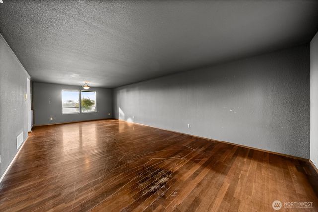 4123 8th Street NW, Gig Harbor, WA 98335