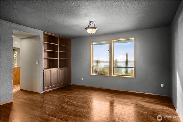 4123 8th Street NW, Gig Harbor, WA 98335