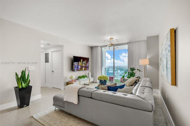 1250 S Miami Avenue 2305, Miami, FL 33130