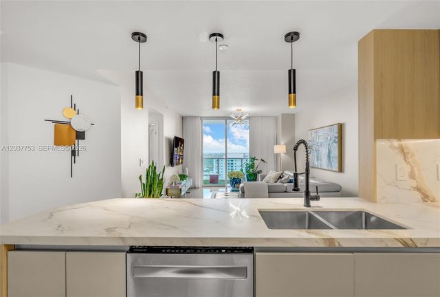 1250 S Miami Avenue 2305, Miami, FL 33130