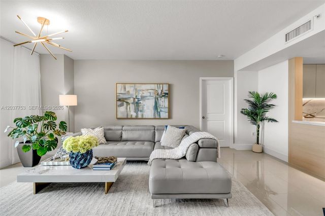 1250 S Miami Avenue 2305, Miami, FL 33130