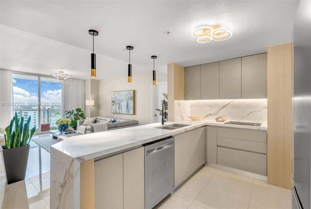 1250 S Miami Avenue 2305, Miami, FL 33130