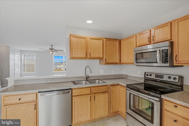 206 PONY CIR, Martinsburg, WV 25405