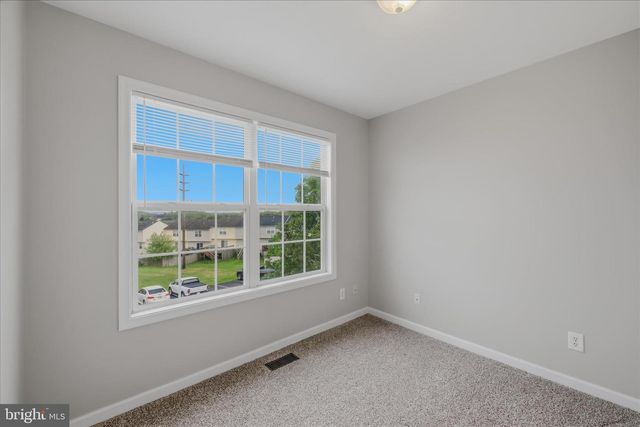 206 PONY CIR, Martinsburg, WV 25405