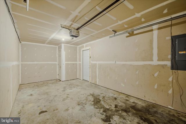 206 PONY CIR, Martinsburg, WV 25405