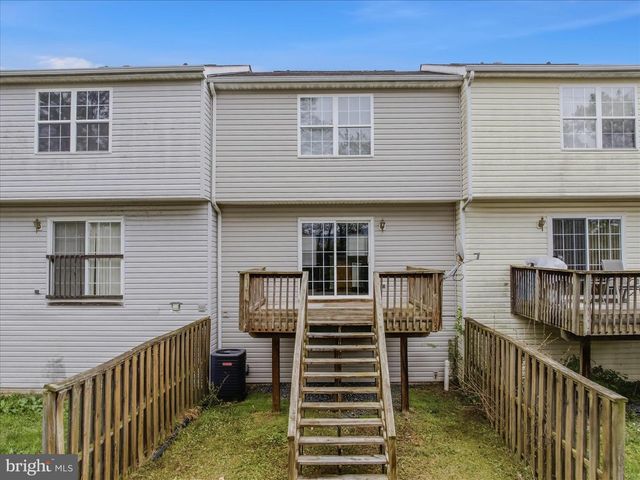 206 PONY CIR, Martinsburg, WV 25405