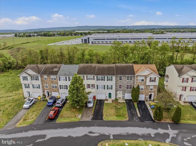 206 PONY CIR, Martinsburg, WV 25405
