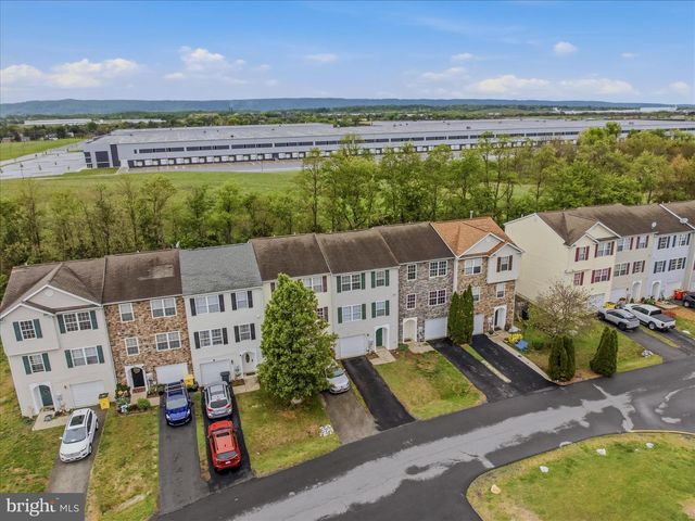 206 PONY CIR, Martinsburg, WV 25405