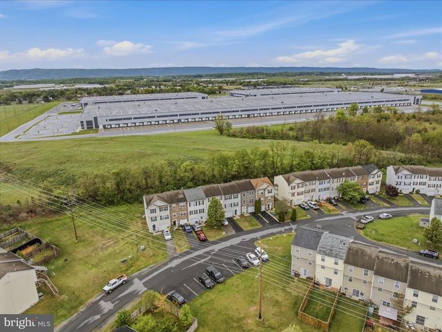 206 PONY CIR, Martinsburg, WV 25405