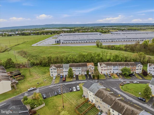 206 PONY CIR, Martinsburg, WV 25405
