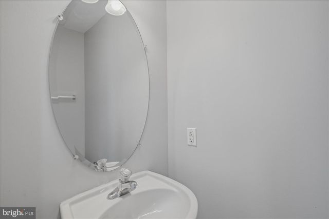 206 PONY CIR, Martinsburg, WV 25405