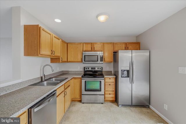 206 PONY CIR, Martinsburg, WV 25405