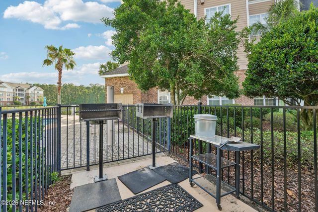 11251 CAMPFIELD Drive 1304, Jacksonville, FL 32256