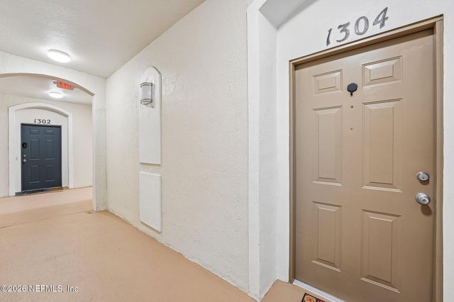 11251 CAMPFIELD Drive 1304, Jacksonville, FL 32256